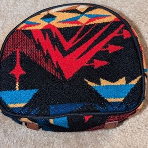Small pendleton zip puch